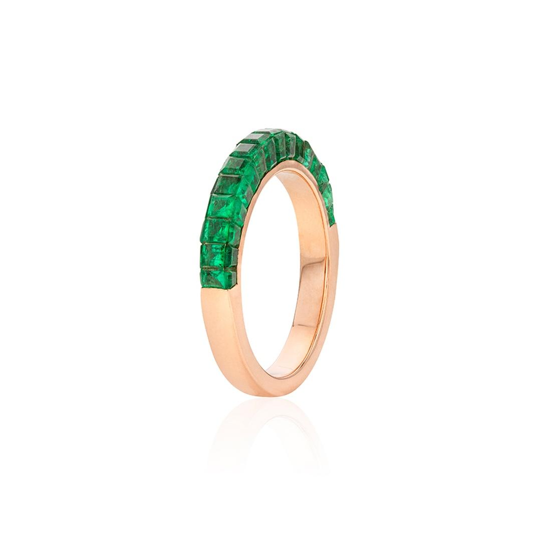 Three Sided Rose Gold Emerald Band 1