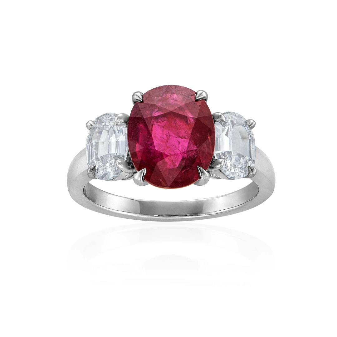 Platinum Three-Stone Ring with Ruby and Diamonds