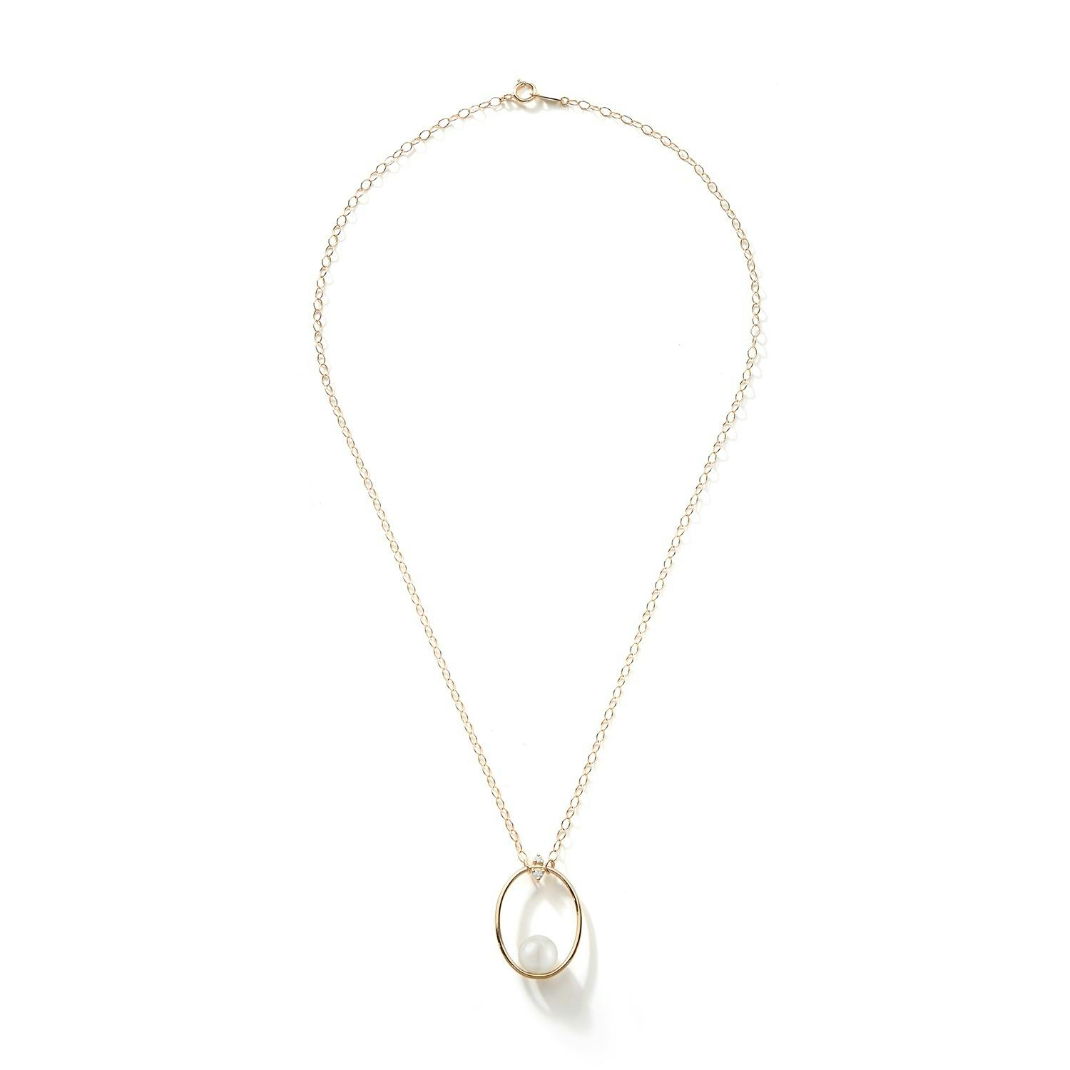 Mizuki Yellow Gold, Pearl & Diamond Open Oval Pendant Necklace