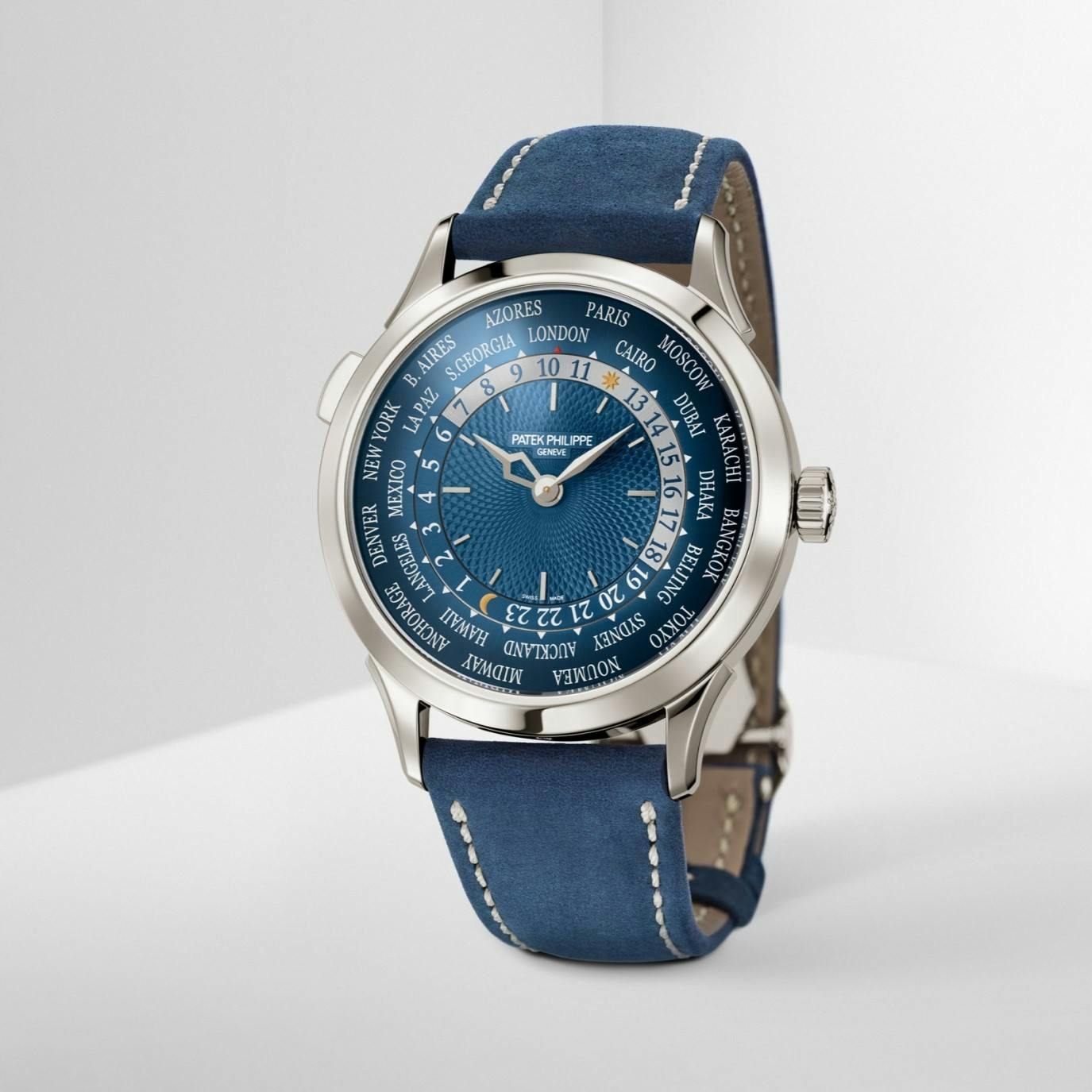 Patek Philippe Complication with Blue Dial (5230P) 8