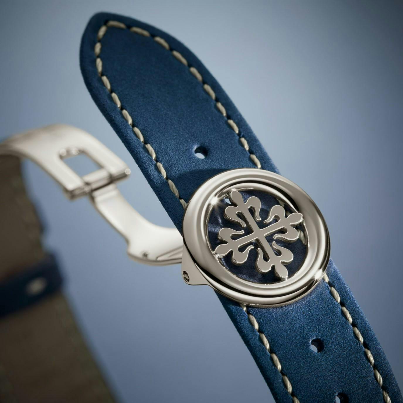 Patek Philippe Complication with Blue Dial (5230P) 3